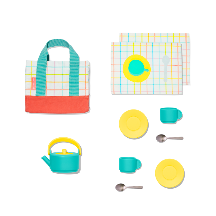 Pinkies Up Picnic Set from The Enthusiast Play Kit